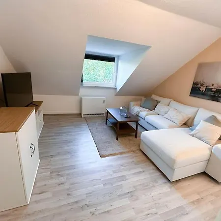 Zentrale Fuer 4 Mit Bett Und Schlafcouch *