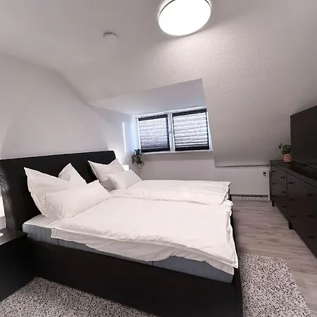 Zentrale Für 4 Mit Bett Und Schlafcouch *