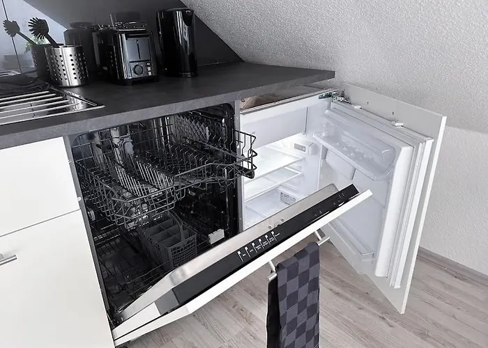 Zentrale Fuer 4 Mit Bett Und Schlafcouch