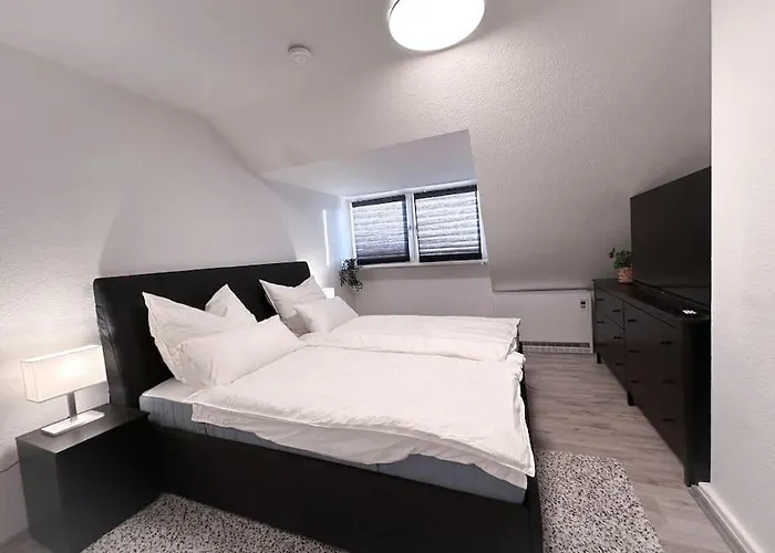 Zentrale Fuer 4 Mit Bett Und Schlafcouch *