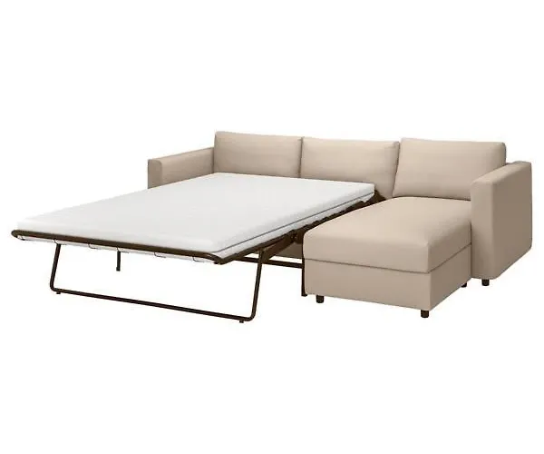 Zentrale Fuer 4 Mit Bett Und Schlafcouch